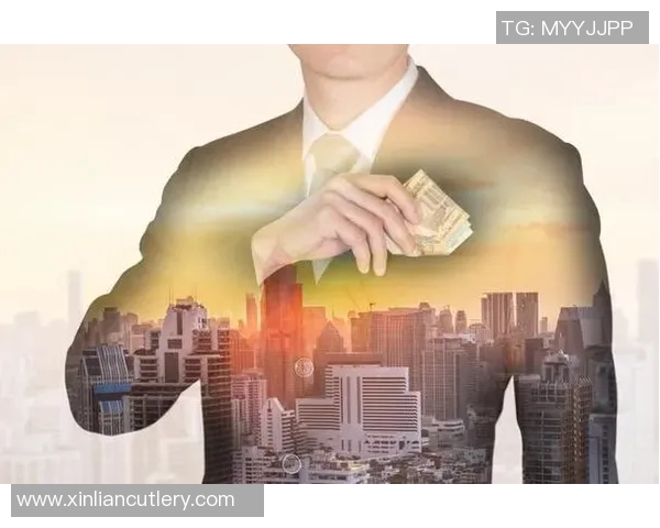 余嘉豪的成长之路与奋斗精神探讨如何在逆境中崛起成就自我