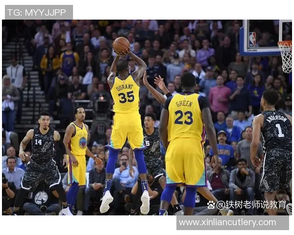 2016年湖人与鹈鹕的精彩对决回顾与赛季亮点分析